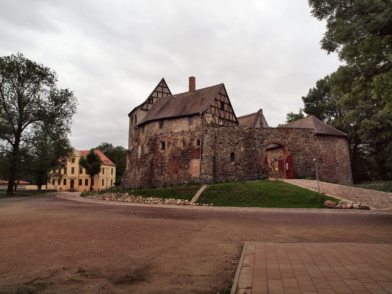 Burg Rolau