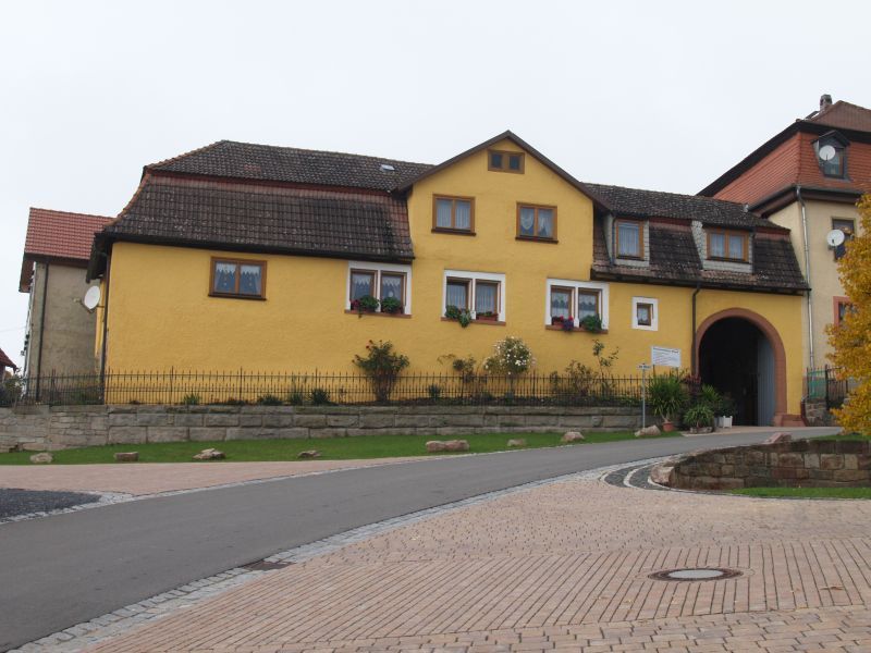 Gelbes Schloss Helmershausen